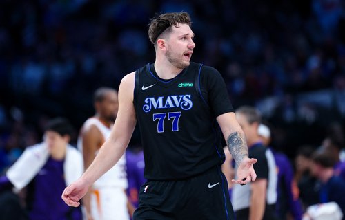 NBA: Phoenix Suns at Dallas Mavericks