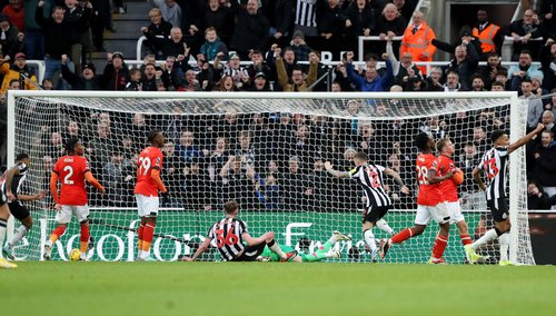 Premier League - Newcastle United v Luton Town