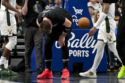 NBA: Milwaukee Bucks at Dallas Mavericks