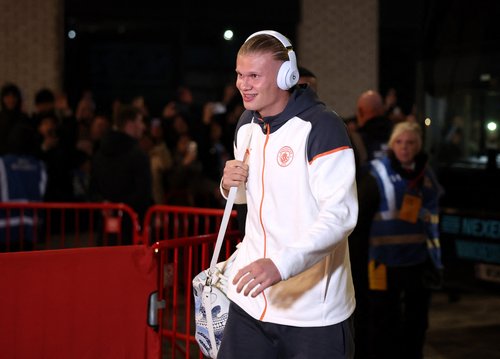 Premier League - Brentford v Manchester City