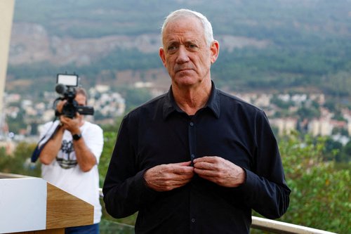 FILE PHOTO: Israeli Emergency cabinet minister and opposition politician Benny Gantz addresses the press, in Kiryat Shmona