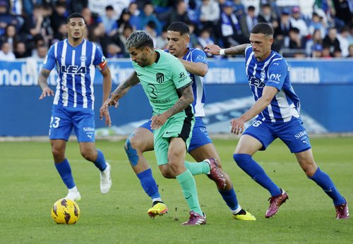LaLiga - Deportivo Alaves v Atletico Madrid