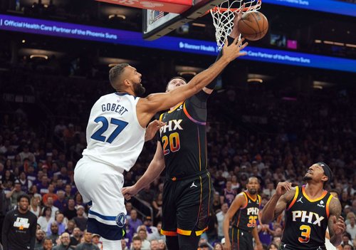 NBA: Playoffs-Minnesota Timberwolves at Phoenix Suns