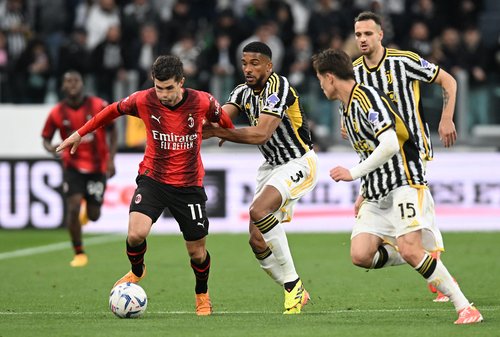 Serie A - Juventus v AC Milan