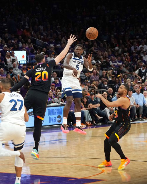 NBA: Playoffs-Minnesota Timberwolves at Phoenix Suns