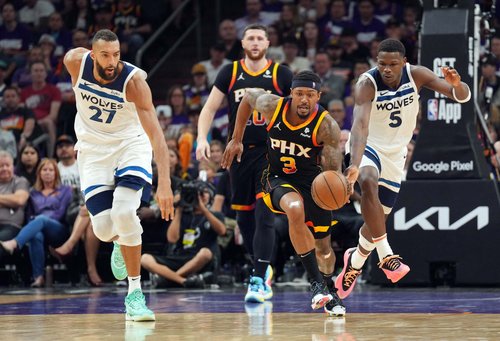 NBA: Playoffs-Minnesota Timberwolves at Phoenix Suns