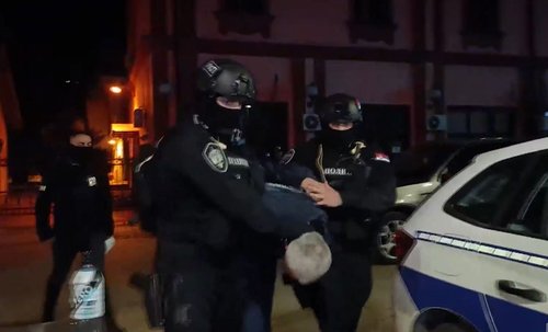 Privođenje osumnjičenih u slučaju Danka Ilić