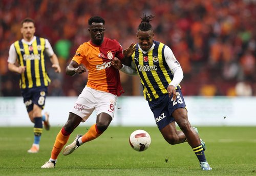 Super Lig - Galatasaray v Fenerbahce