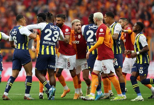 Super Lig - Galatasaray v Fenerbahce