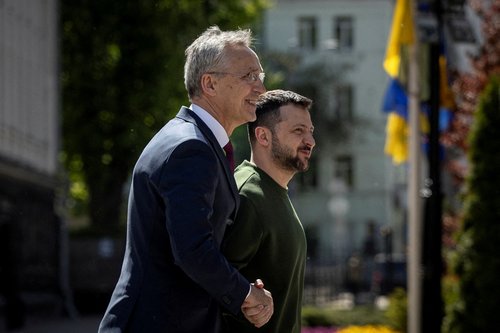 FILE PHOTO: FILE PHOTO: Ukraine's President Volodymyr Zelenskiy and NATO Secretary-General Jens Stoltenberg attend a press conference in Kyiv