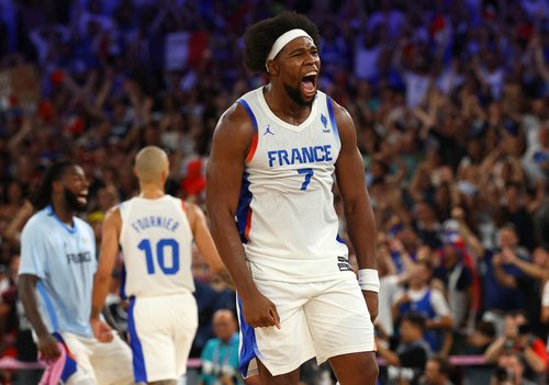 Basketball - Men's Quarterfinal - France vs Canada