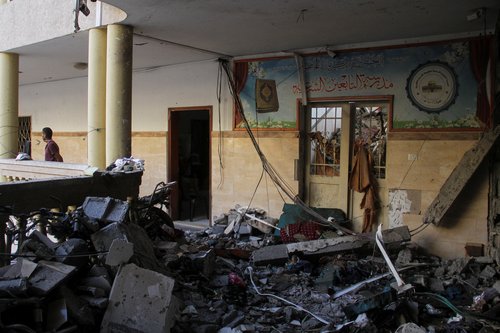 Aftermath of an Israeli strike on a school sheltering displaced people in Gaza City