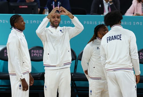 Basketball - Men's Victory Ceremony