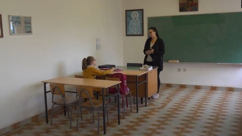 Una Radić jedina ucenica skole u selu kod prijepolja