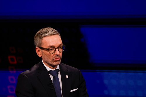 Last TV discussion of politicians before Sunday's Austrian general elections