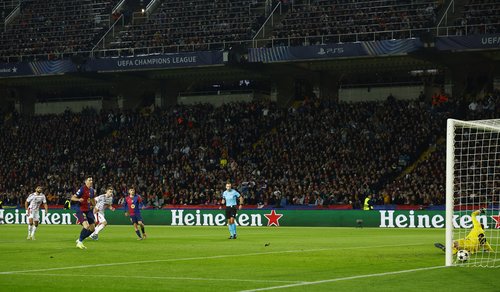 Champions League - FC Barcelona v Brest