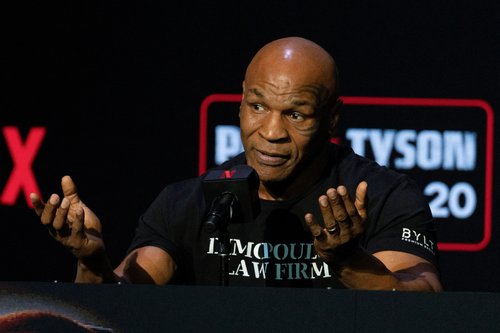 FILE PHOTO: Boxers Mike Tyson and Jake Paul attend a news conference in New York
