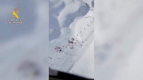 A ski lift collapses at a resort in the Spanish region of Aragon