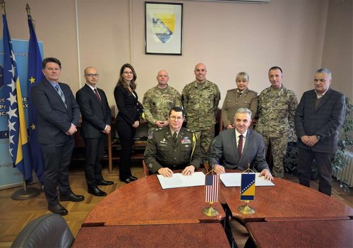 l_de04497e1be56f3e0acd96c1469e9a68