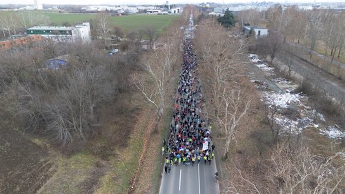 Serbian students march from Belgrade to Novi Sad's railway station disaster site