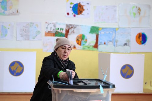 Kosovo holds parliamentary elections