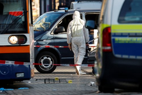 Car drives into crowd in German city of Mannheim