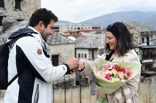 Mladić iz Turske zaprosio djevojku na Starom Mostu