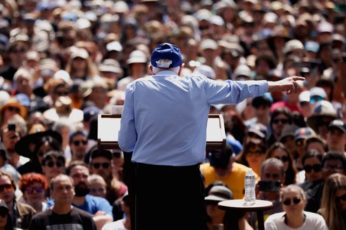U.S. Sen. Sanders and U.S. Rep. Ocasio-Cortez hold a rally in Los Angeles