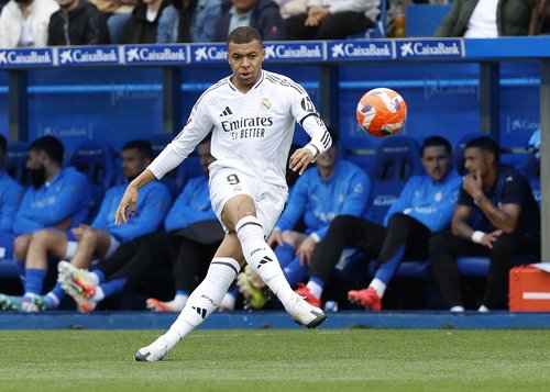 LaLiga - Deportivo Alaves v Real Madrid