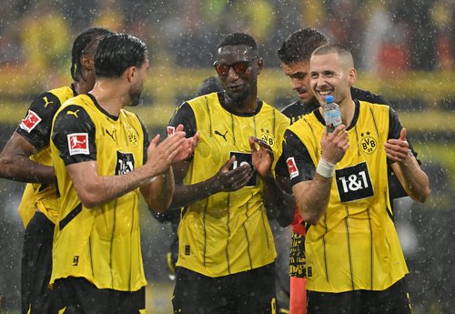 Bundesliga - Borussia Dortmund v Borussia Moenchengladbach