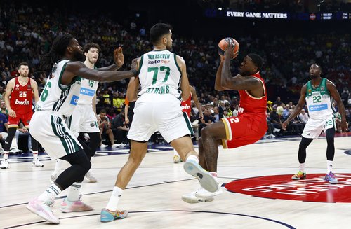 2025-05-25T163559Z_887809051_UP1EL5P1A3XF2_RTRMADP_3_BASKETBALL-EUROLEAGUE