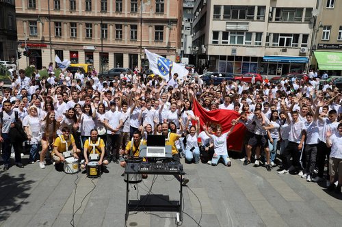 defile maturanata centarl.JPG