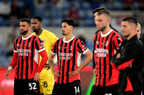 2025-05-14T212056Z_479889917_UP1EL5E1NAVW0_RTRMADP_3_SOCCER-ITALY-MIL-BOL-REPORT