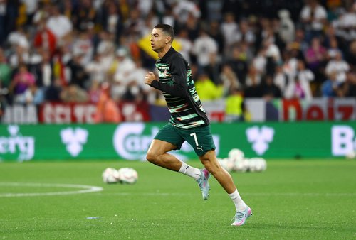 2025-06-04T183233Z_1036108416_UP1EL641FI8HO_RTRMADP_3_SOCCER-UEFANATIONS-GER-POR-REPORT