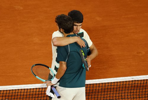 2025-06-06T151305Z_989109484_UP1EL66169RN0_RTRMADP_3_TENNIS-FRENCHOPEN