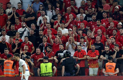 2025-06-07T203225Z_2054764799_UP1EL671L1YLP_RTRMADP_3_SOCCER-WORLDCUP-ALB-SRB-REPORT