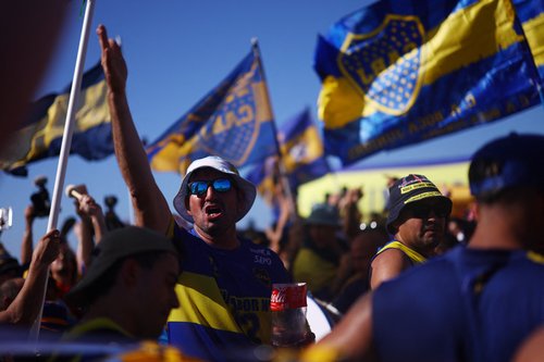 2025-06-15T224130Z_205523398_UP1EL6F1R14R8_RTRMADP_3_SOCCER-CLUB-BOJ-SLB (1)