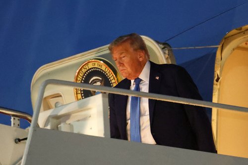 2025-06-17T092138Z_159201928_RC294FACAH1X_RTRMADP_3_USA-TRUMP