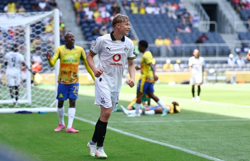 2025-06-21T172043Z_1370458573_UP1EL6L1C6IEK_RTRMADP_3_SOCCER-CLUB-MSU-BVB