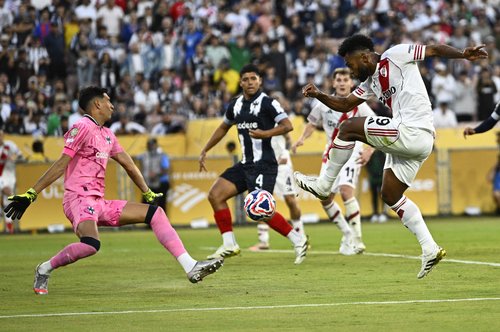 2025-06-22T025553Z_1792224431_UP1EL6M0853VU_RTRMADP_3_SOCCER-CLUB-RIV-MTY