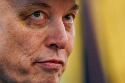 2025-06-26T163923Z_972066884_RC2JSEAOGBCR_RTRMADP_3_LEBANON-ECONOMY-MUSK