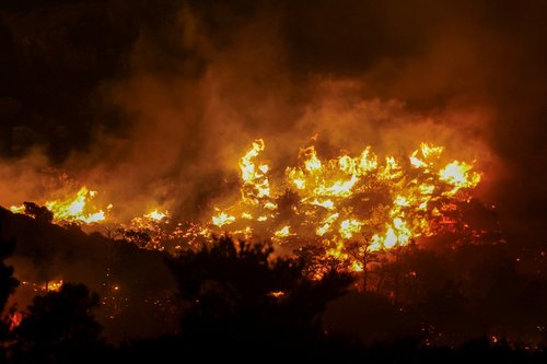 2025-07-02T215550Z_1917360983_RC2LEFA6E22O_RTRMADP_3_EUROPE-WEATHER-GREECE-WILDFIRE-CRETE