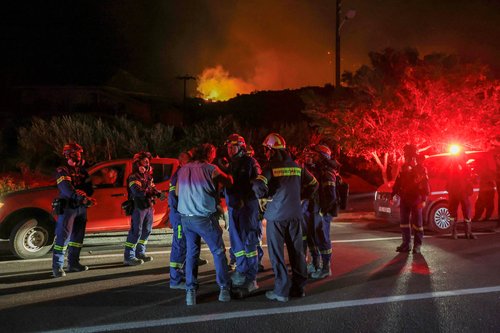2025-07-02T211241Z_605836616_RC2LEFASZXMI_RTRMADP_3_EUROPE-WEATHER-GREECE-WILDFIRE-CRETE