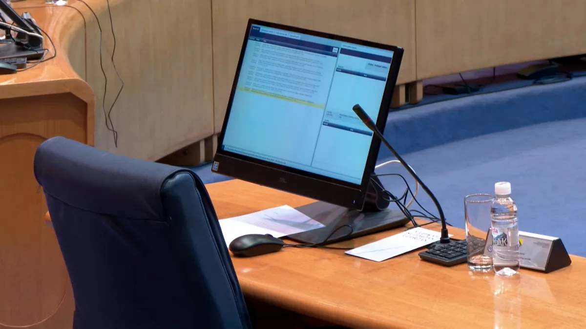 Političke blokade preko leđa građana: Gorivo sve skuplje, država u blokadi, a RS ima svoj plan