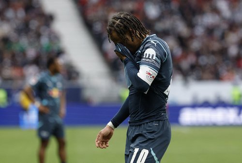 2025-04-26T180859Z_29800396_UP1EL4Q1EEY7K_RTRMADP_3_SOCCER-GERMANY-SGE-RBL-REPORT