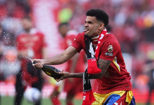 2025-04-27T181442Z_1034788420_UP1EL4R1EOFHF_RTRMADP_3_SOCCER-ENGLAND-LIV-TOT-REPORT