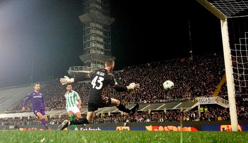 2025-05-08T220715Z_435071471_UP1EL581PG1YN_RTRMADP_3_SOCCER-CONFERENCE-FIO-BET-REPORT