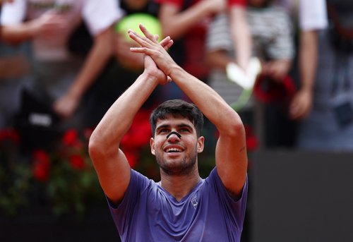2025-05-09T125351Z_1454974355_UP1EL590ZTP4C_RTRMADP_3_TENNIS-ROME