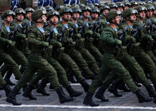 2025-05-09T140750Z_1115878930_RC27EEA735OI_RTRMADP_3_WW2-ANNIVERSARY-RUSSIA-PARADE