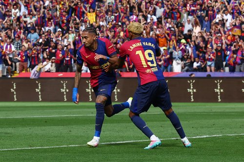 2025-05-11T151331Z_612508525_UP1EL5B16AI8K_RTRMADP_3_SOCCER-SPAIN-BAR-RMA-REPORT